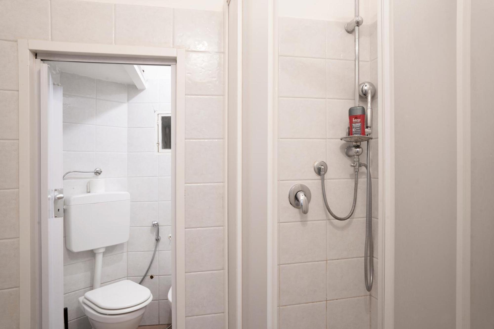 Houseingenoacenter Parking Apartment Екстериор снимка